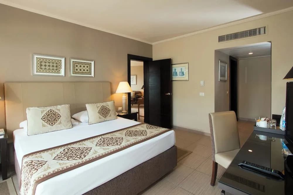 JAZ Fanara Resort 5