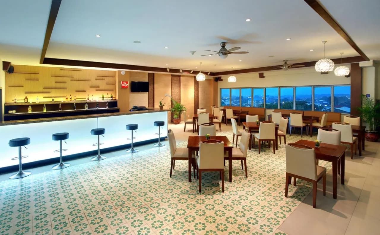 Aston Solo Hotel 5