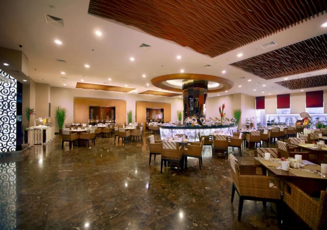 Atria Hotel Malang 4