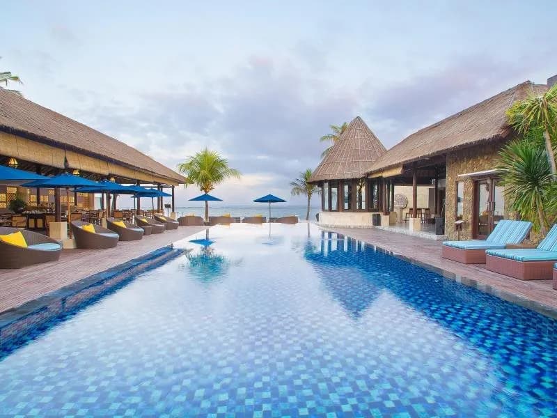 Lembongan Beach Club & Resort