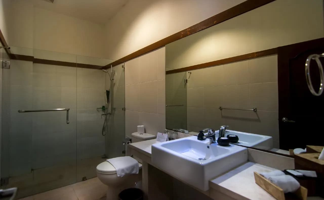 Seminyak Square Hotel 5
