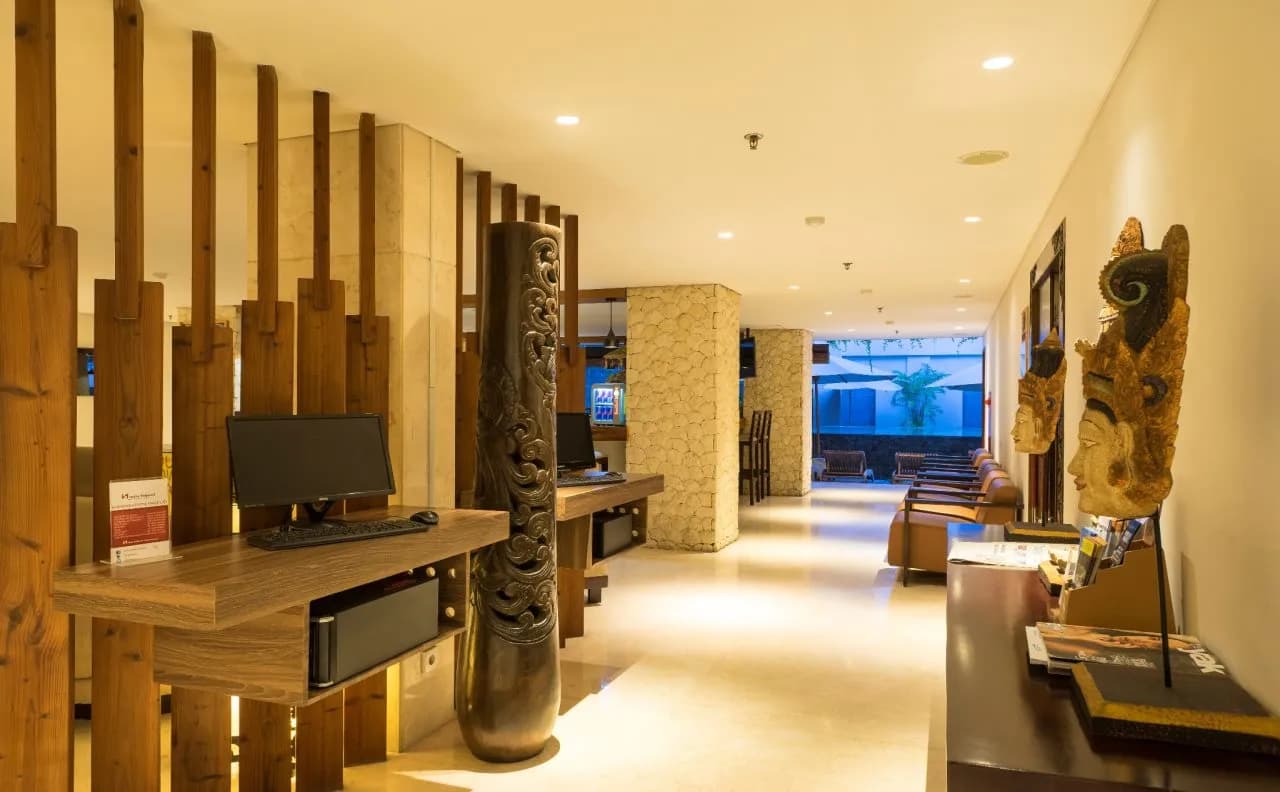 D'Primahotel Petitenget Seminyak 2 3