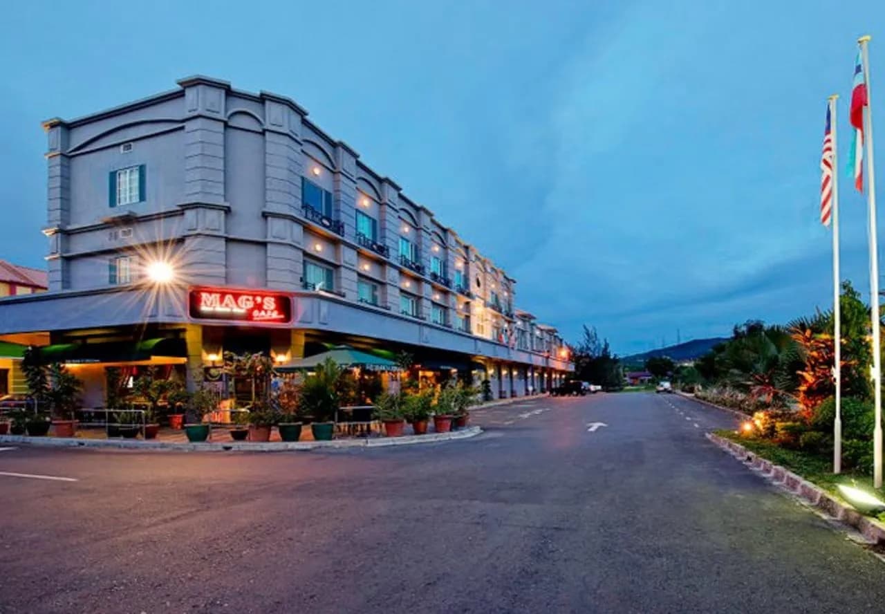 The Mark's Lodge Hotel