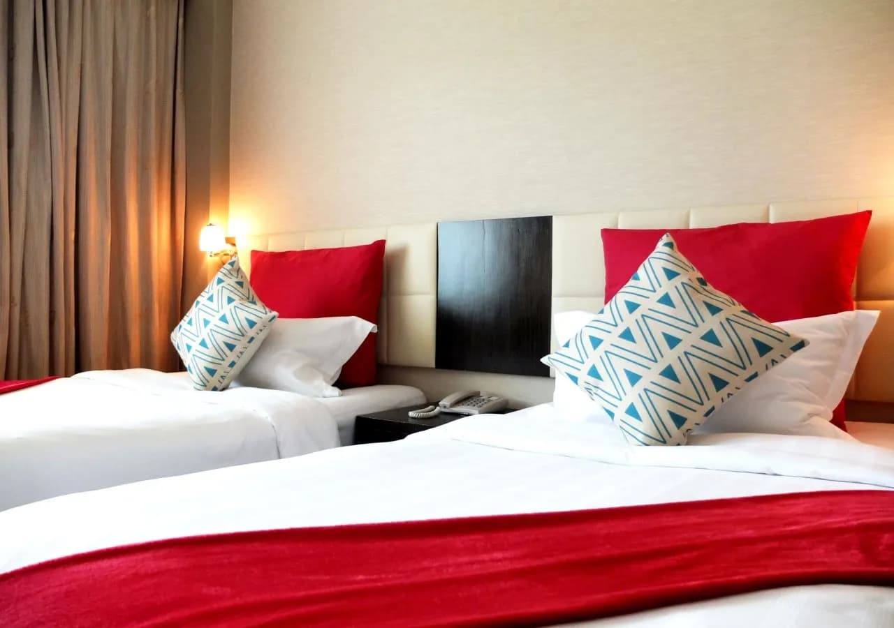 The Mark's Lodge Hotel 5