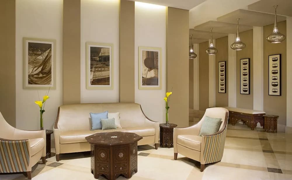 Hilton Garden Inn Dubai Jumeirah 2