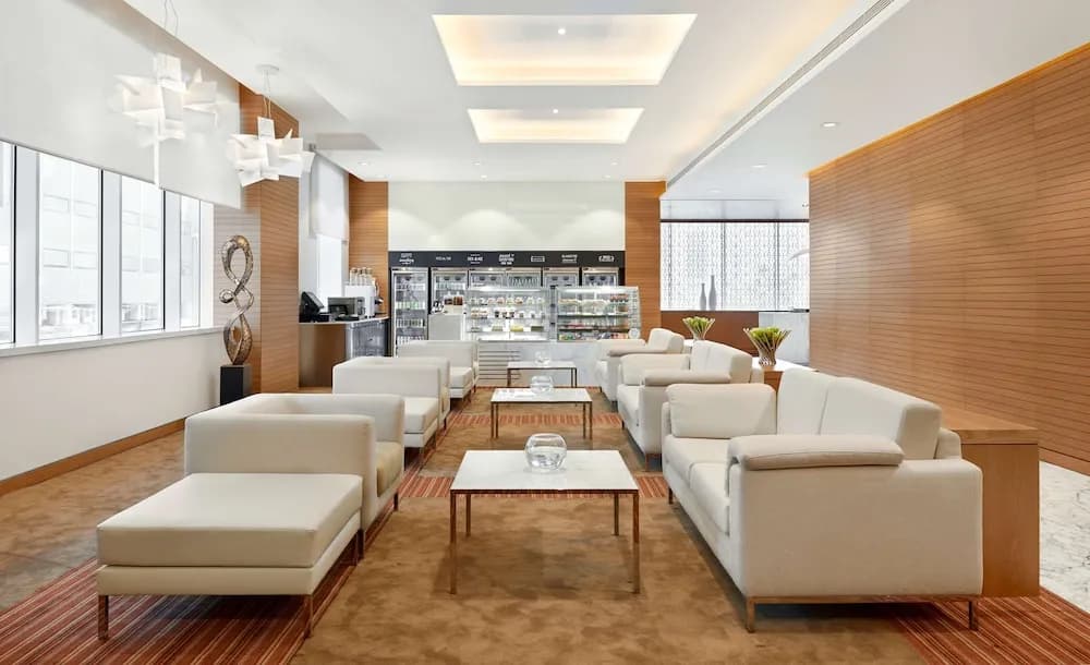 Hyatt Place Dubai Baniyas Square 4