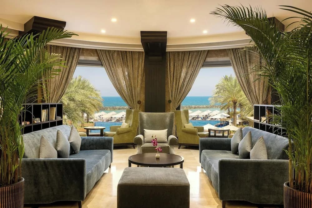 Sheraton Sharjah Beach Resort & Spa 4