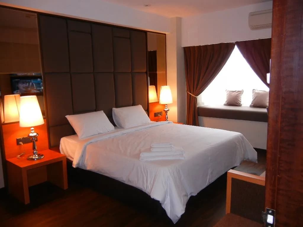 C'haya Hotel 4