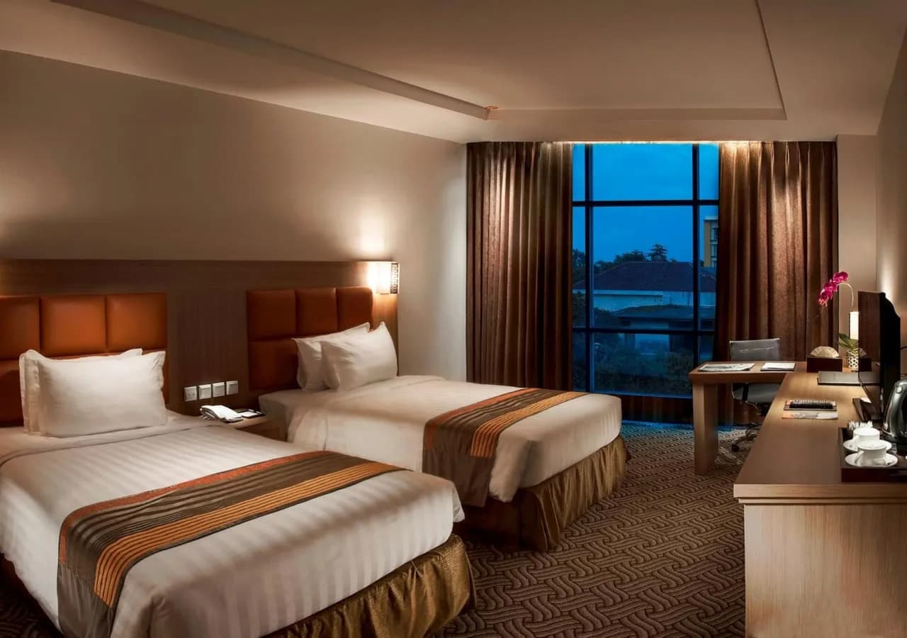 Cavinton Hotel 2