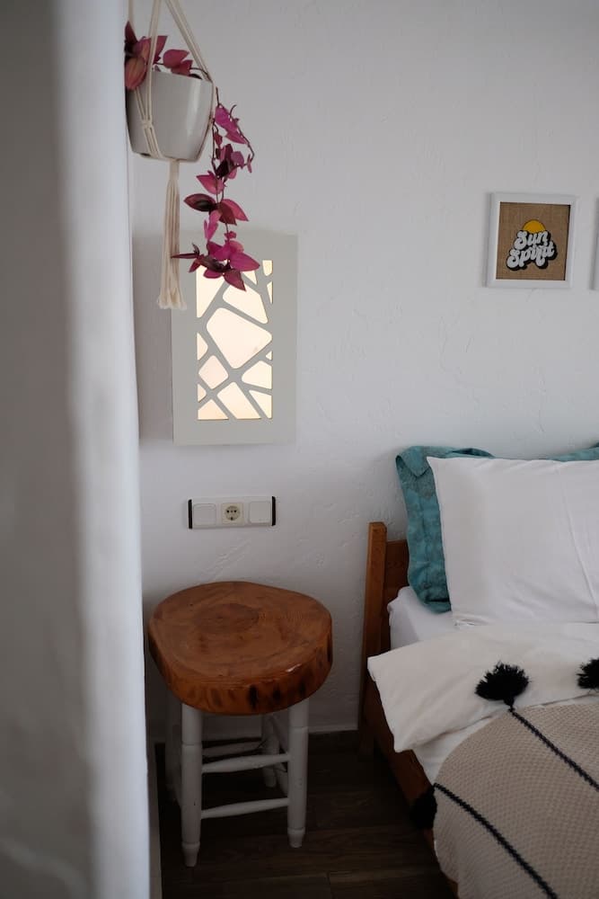 Ceneviz Hotel 2