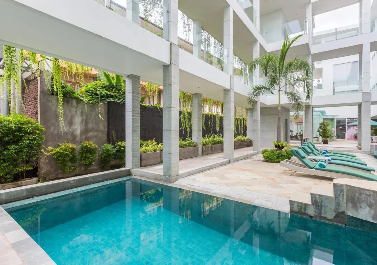 AQ-VA Hotel & Villas 4