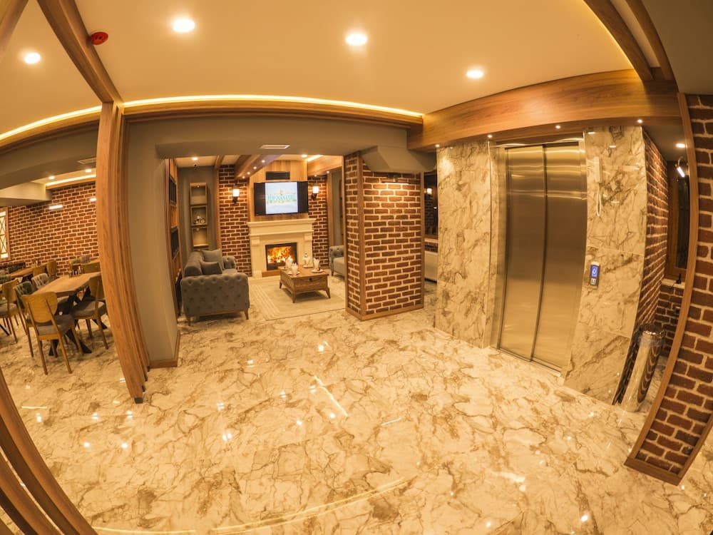 Elif Inan Hotel 5