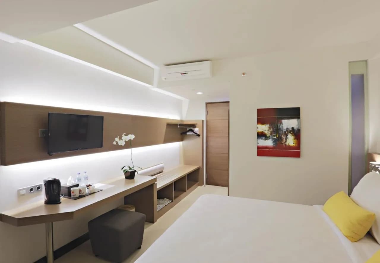 Euphoria Hotel 2
