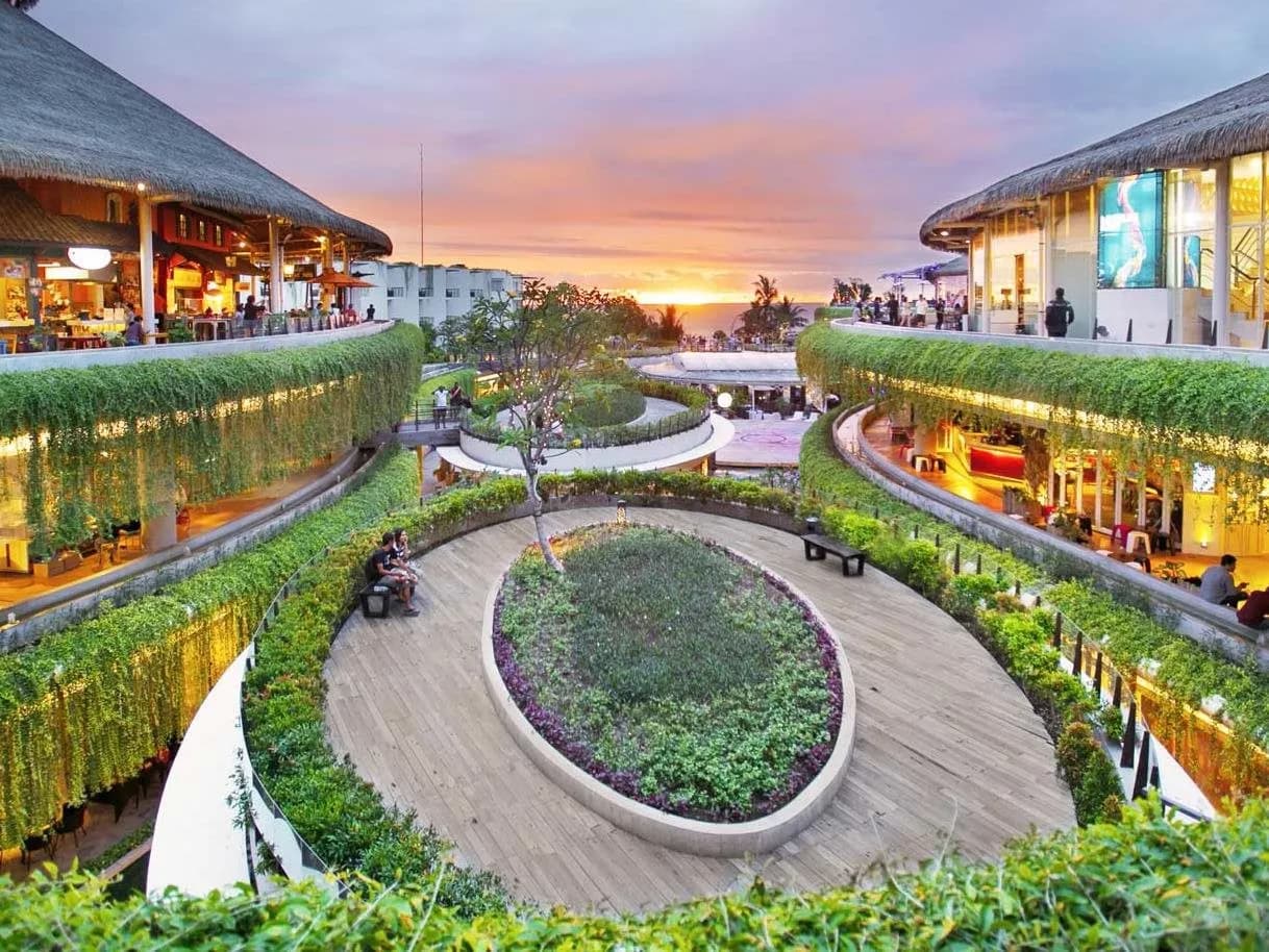 Euphoria Hotel 3