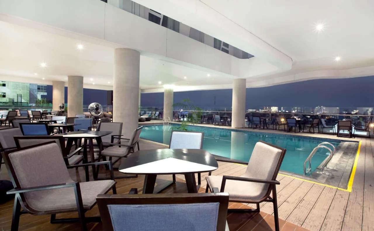 Golden Tulip Pontianak 5