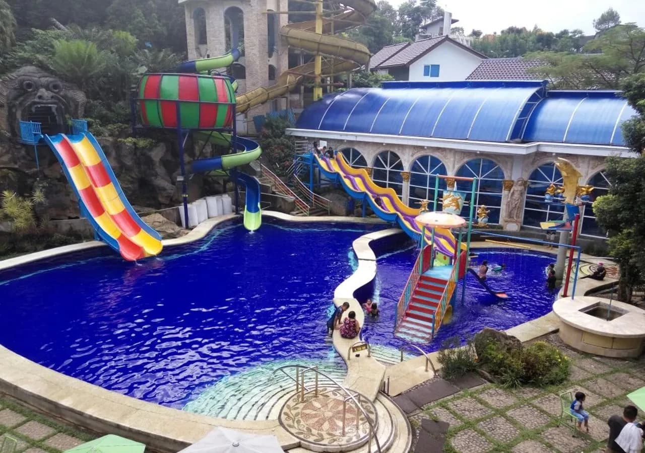 Hotel Grand Paradise 4