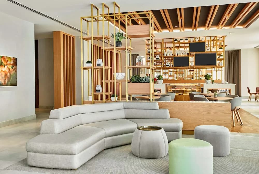 Hilton Garden Inn Dubai, Mall Avenue 3
