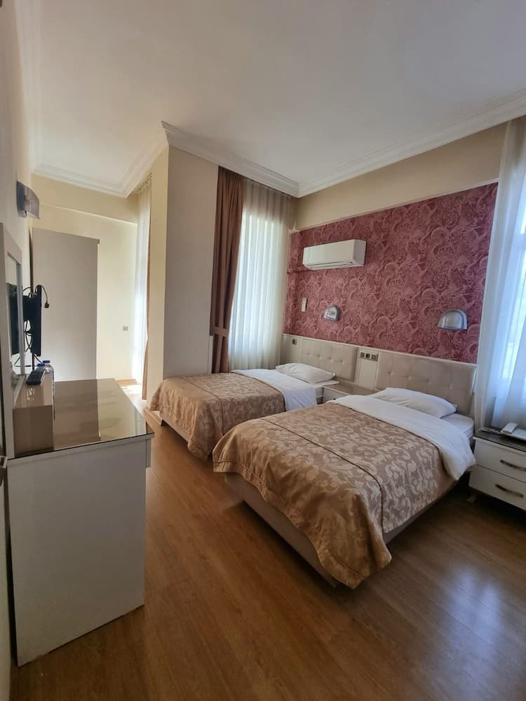 Perlo Hotel City 5