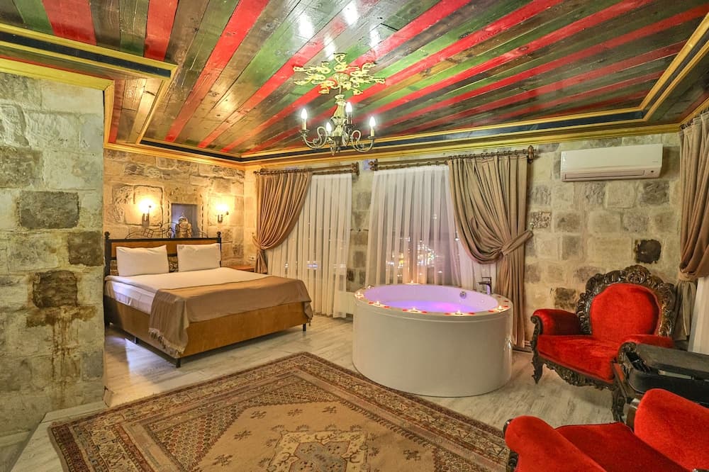 Bedrock Cave Hotel 5