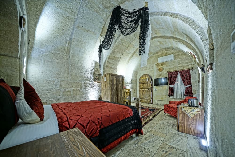 Maccan Cave Hotel 4