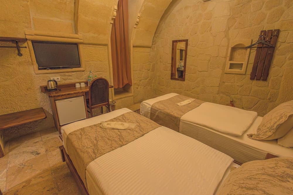 Osmanbey Cave House 5