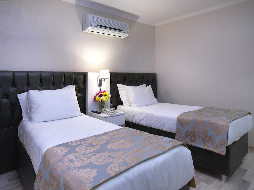 Monarch Hotel Istanbul 4
