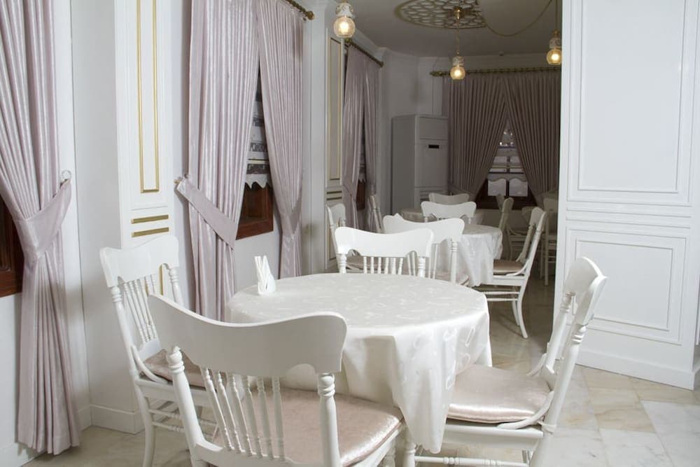 Kaleiçi Ozkavak Hotel 4