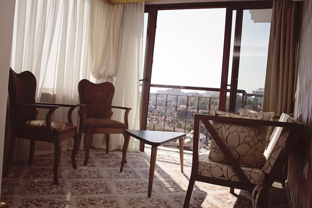 Patron Boutique Hotel 4