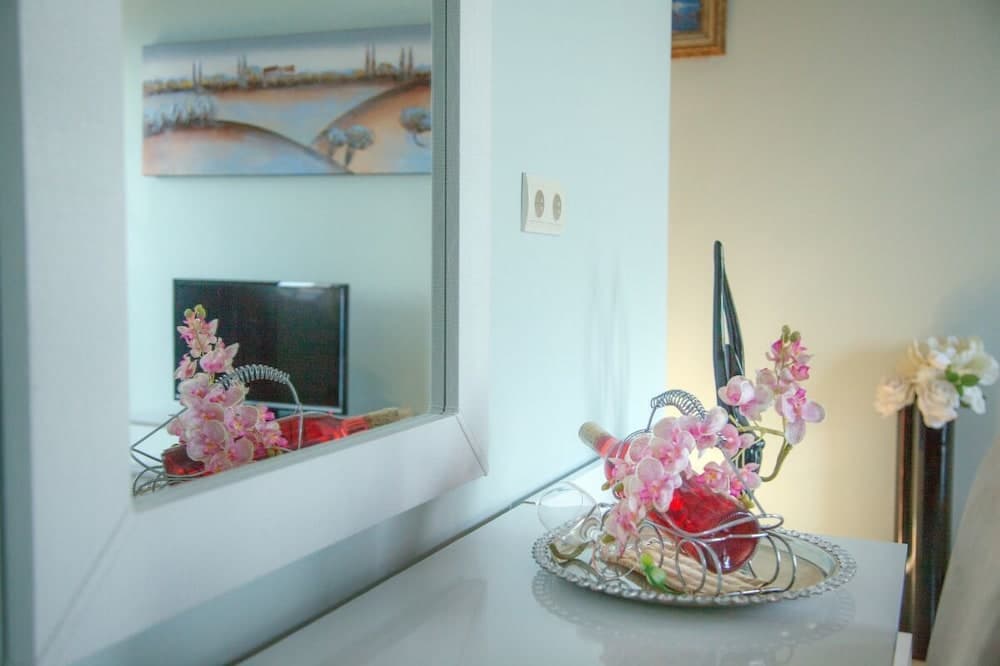 Sunset Villa Hotel 3