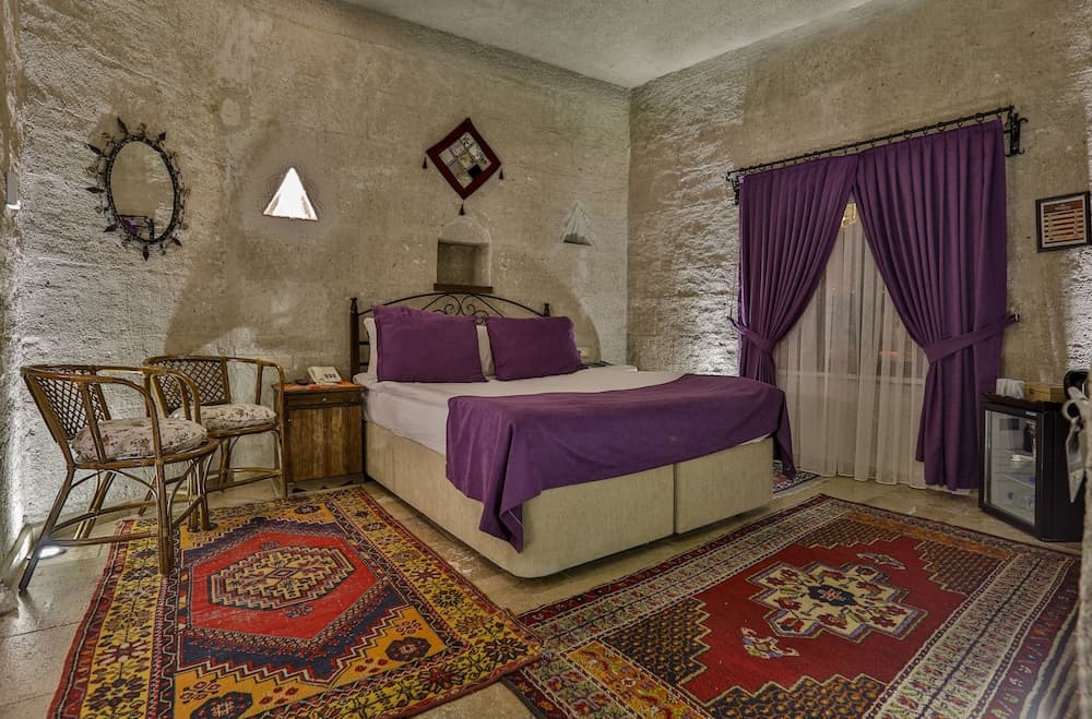 Hidden Cave Hotel 5
