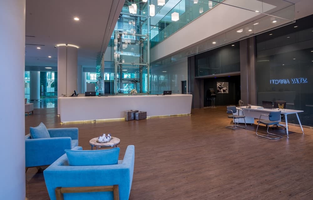Tav Airport Hotel Izmir 4