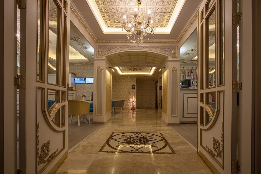 Empire Suite Hotel 2