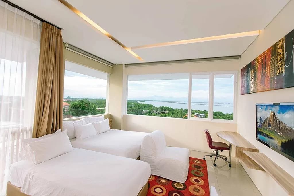 Mahogany Hotel 4
