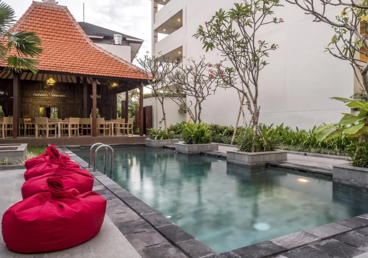 Hotel Dafam Savvoya Seminyak 4