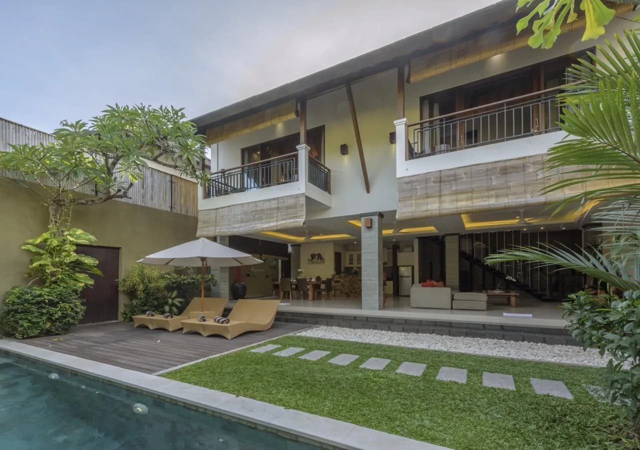 The Kumpi Villas