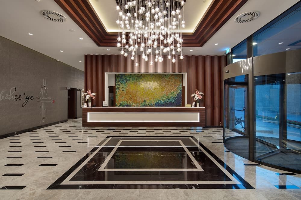 Hilton Garden Inn Izmir Bayrakli 2