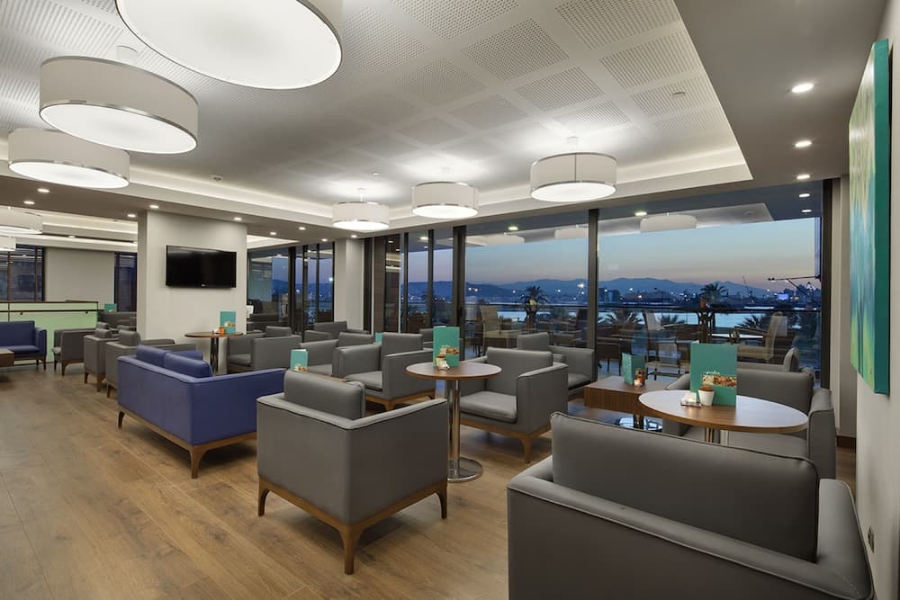 Hilton Garden Inn Izmir Bayrakli 5