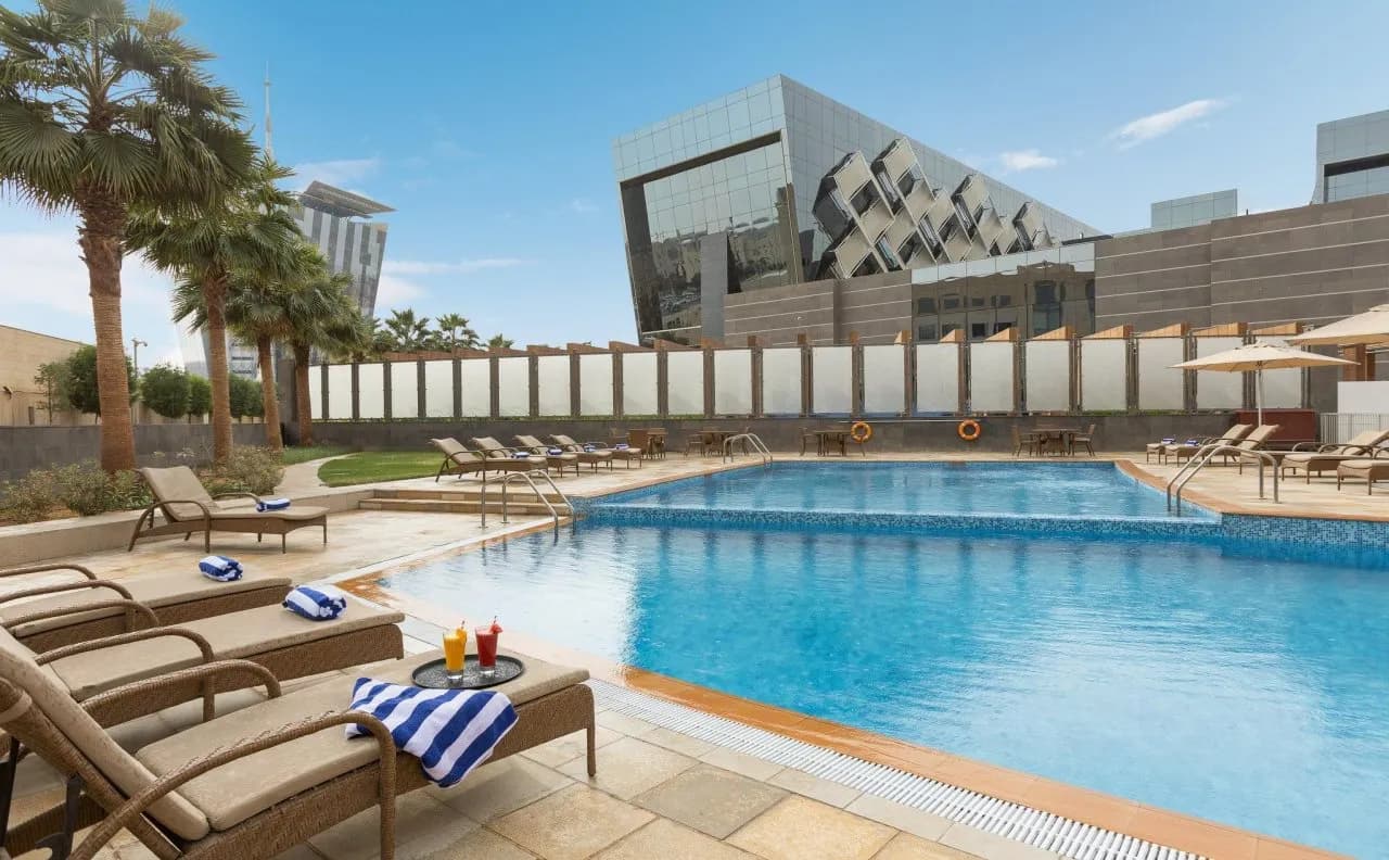 Crowne Plaza Riyadh RDC Hotel & Convention 4