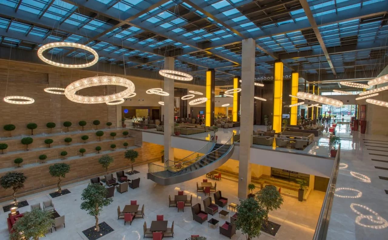 Crowne Plaza Riyadh RDC Hotel & Convention 3