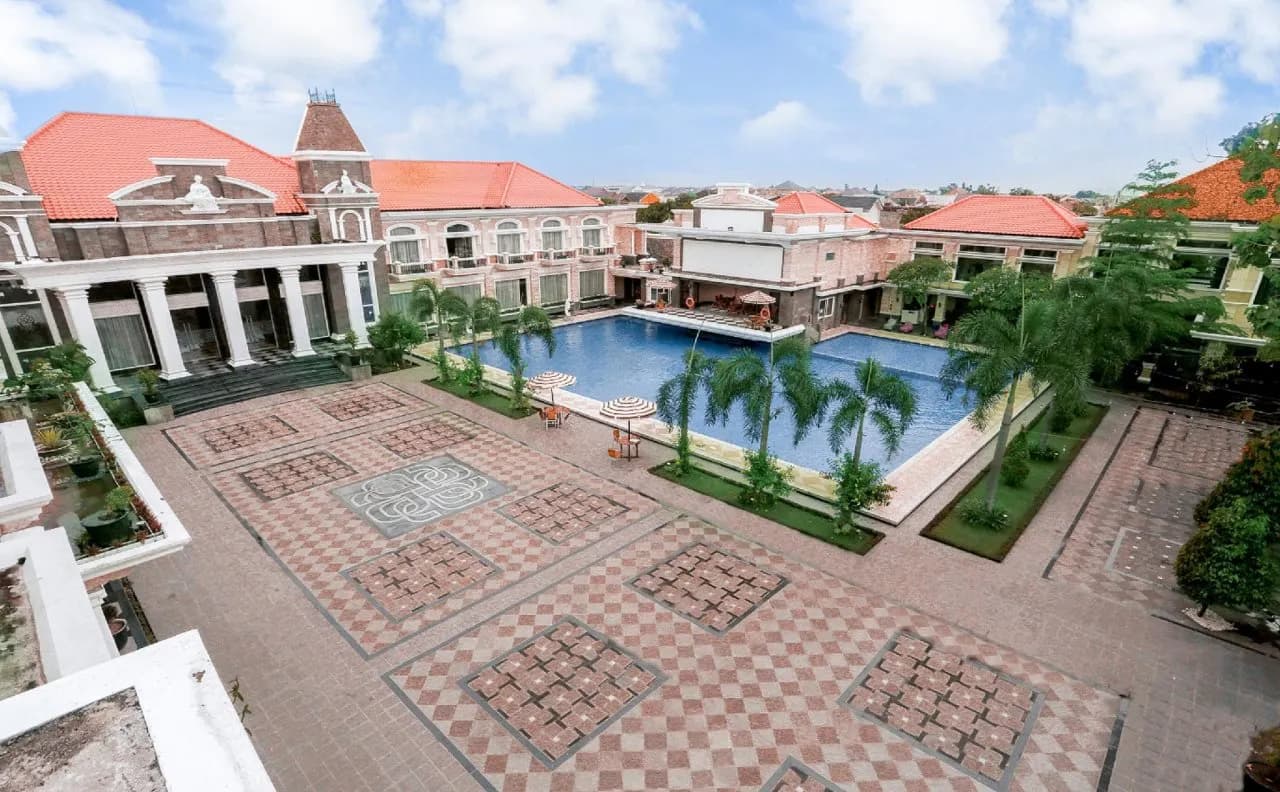 Adhiwangsa Hotel And Convention Hall