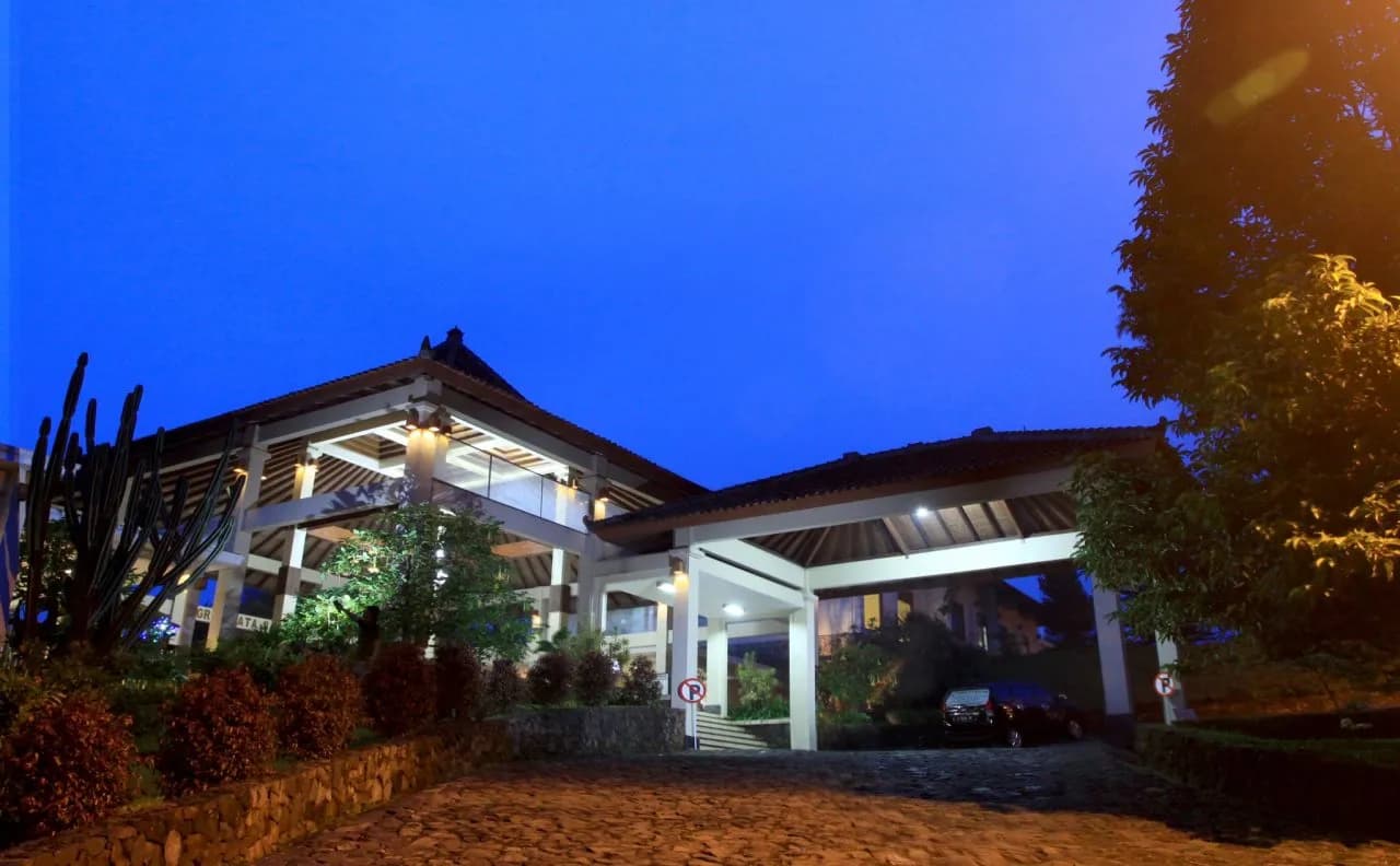 D'Emmerick Salib Putih Hotel Salatiga 5