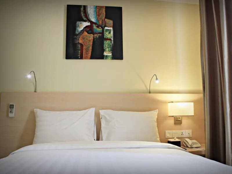 Biz Hotel 2