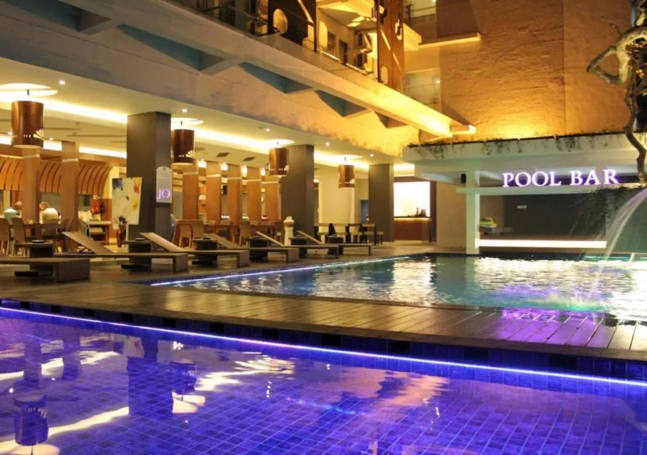 Crystal Lotus Hotel 4