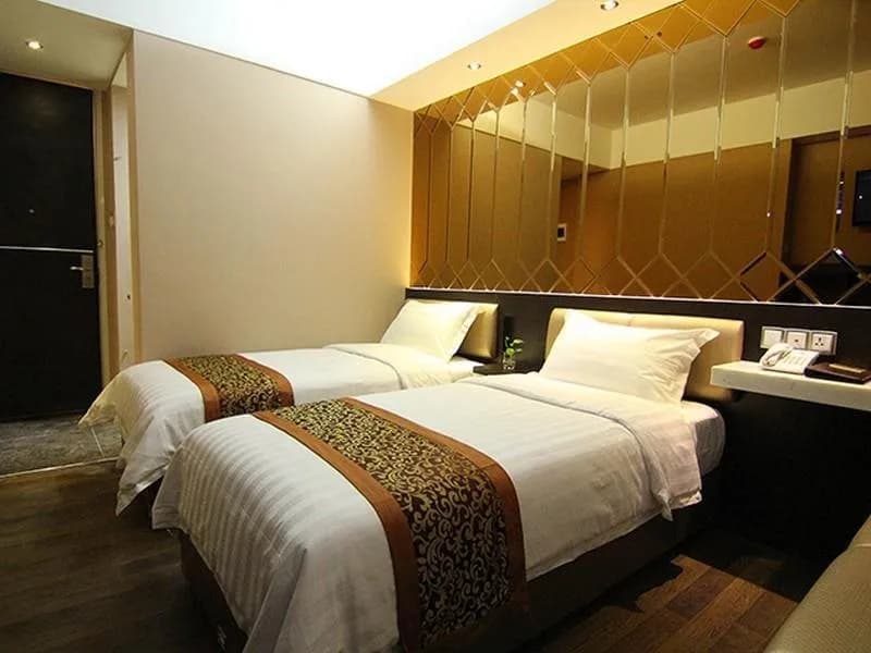 Favor Hotel 4