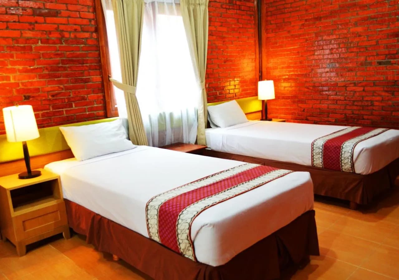 Jambuluwuk Puncak Convention Hall & Resort 2