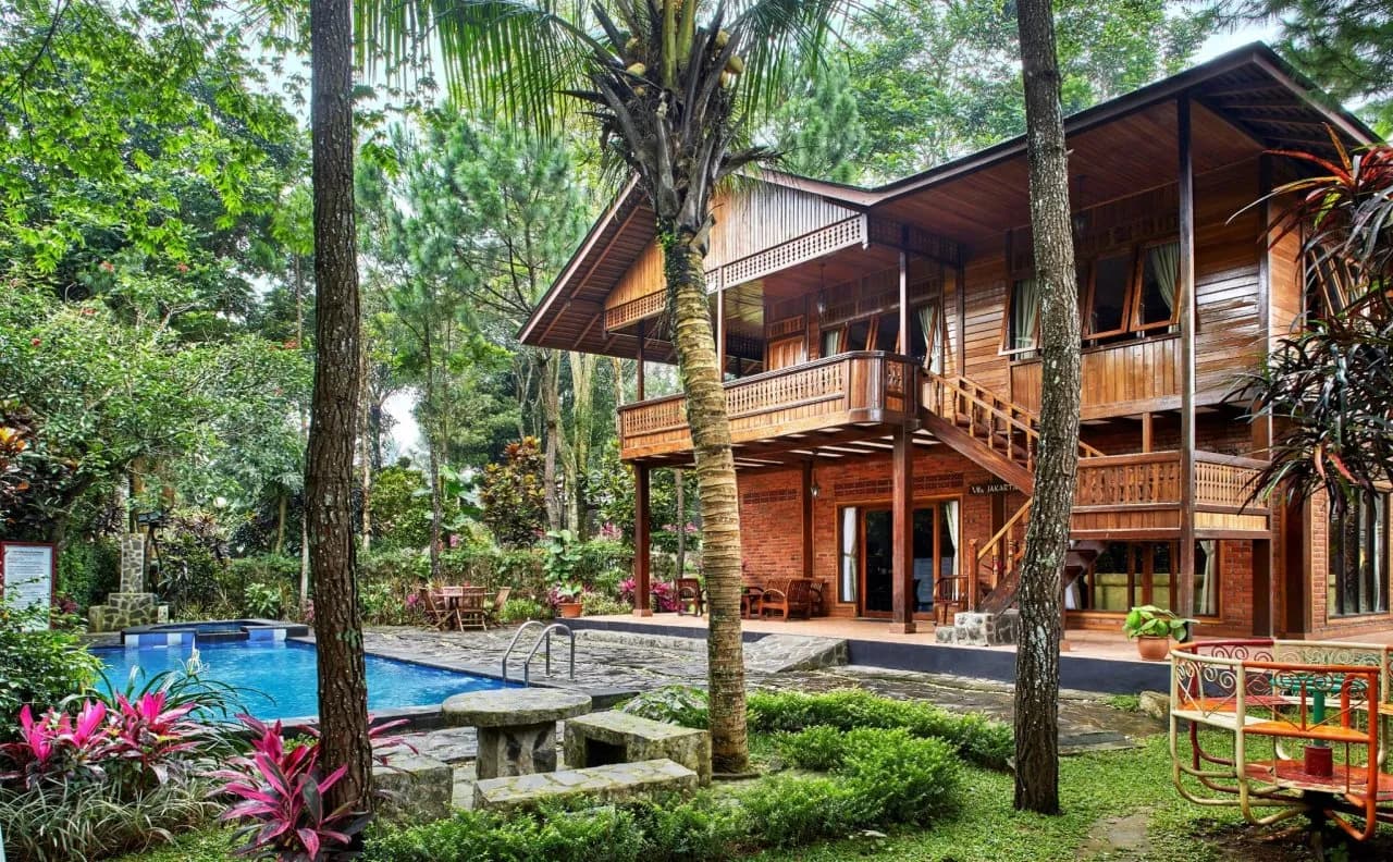 Jambuluwuk Puncak Convention Hall & Resort 3