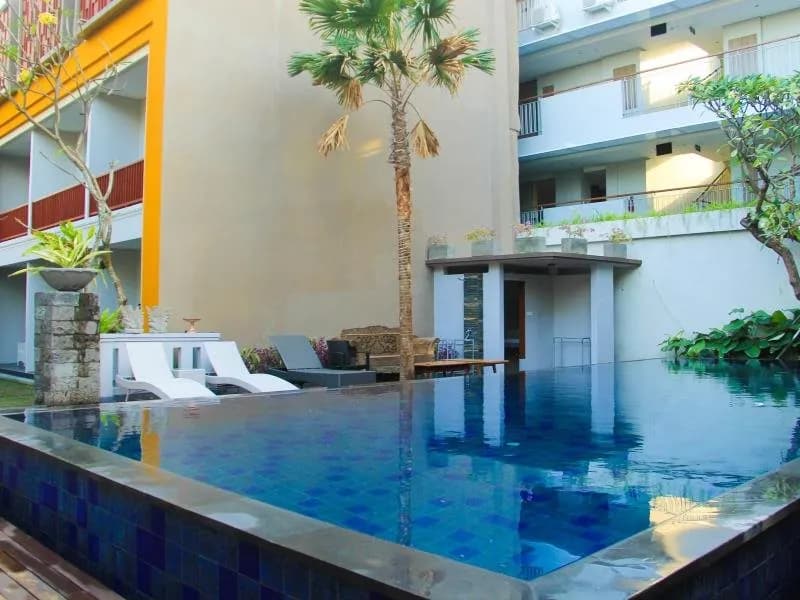 Transera Kamini Legian Hotel 5