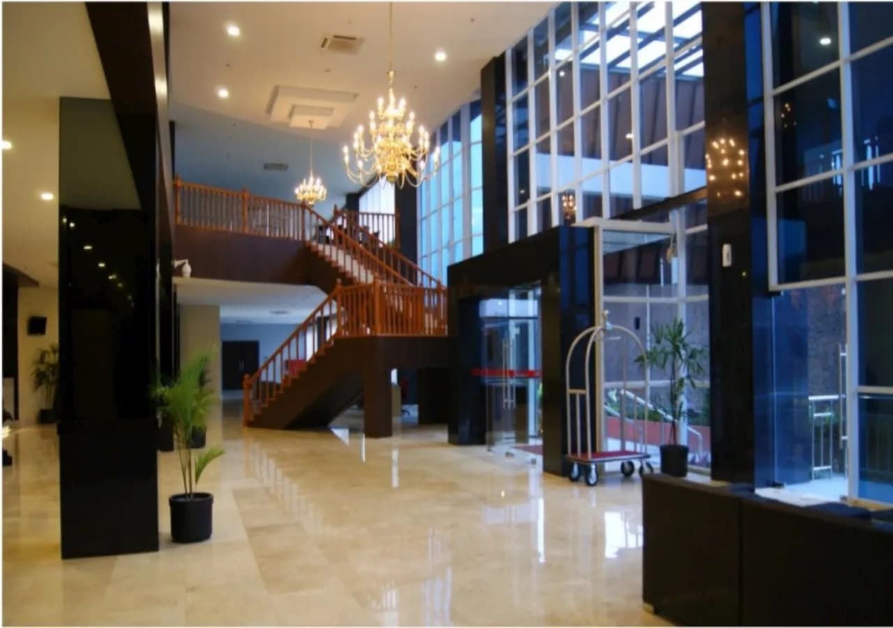 Merapi Merbabu Hotels & Resort Bekasi 4