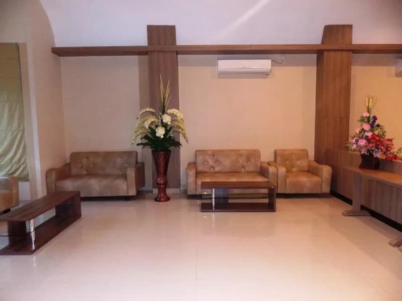 Miracle Hotel 2