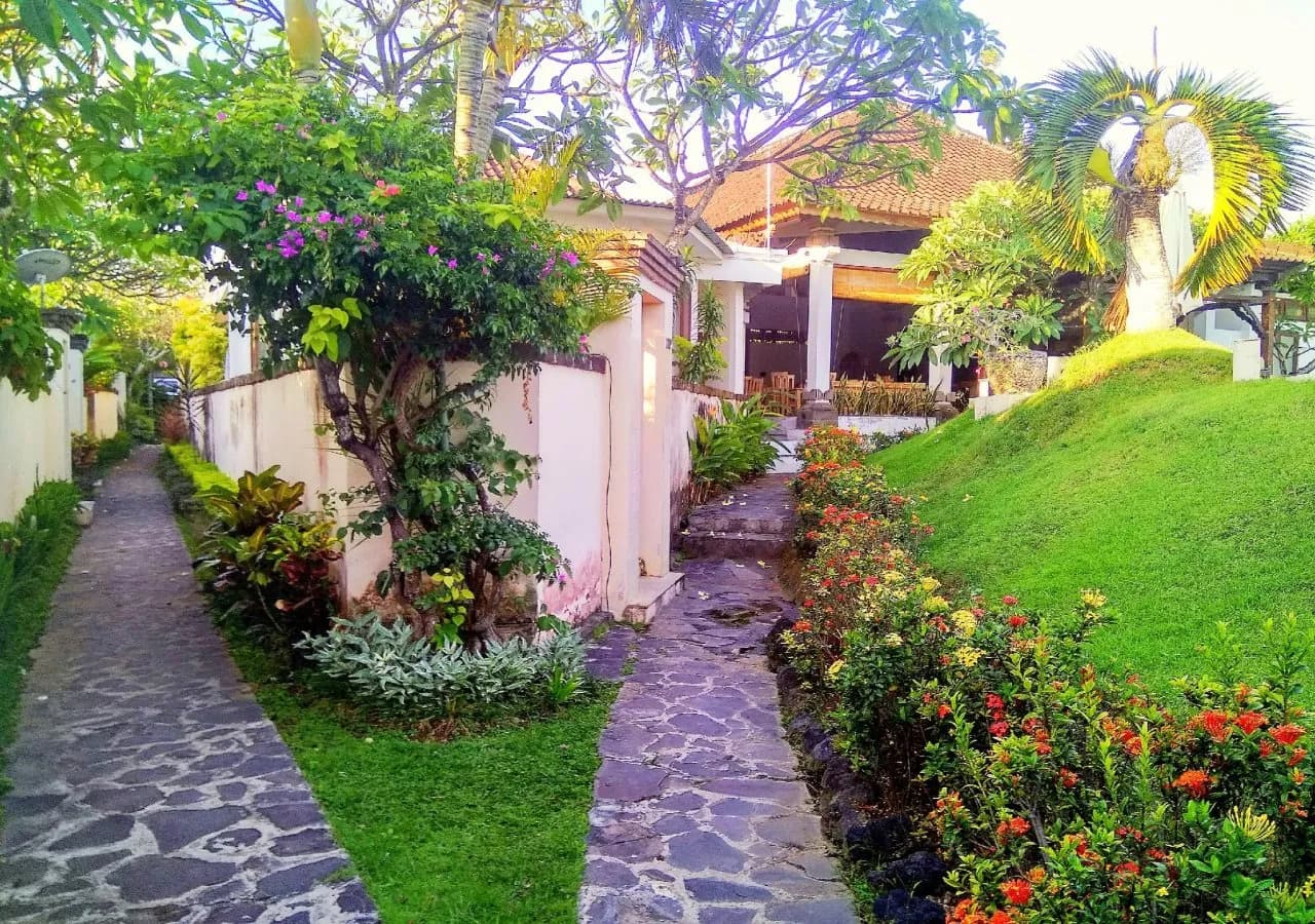 Nipuri Resort and Villas Seminyak by Kamara 5